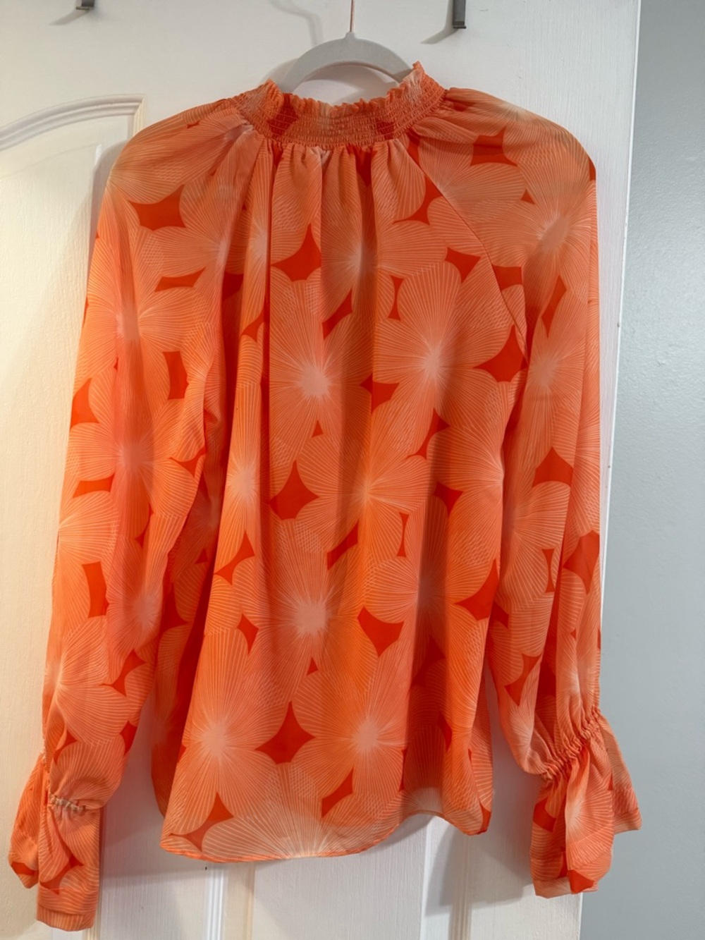 New RAMY BROOK Clarke Floral Blouse - Picture 2 of 3